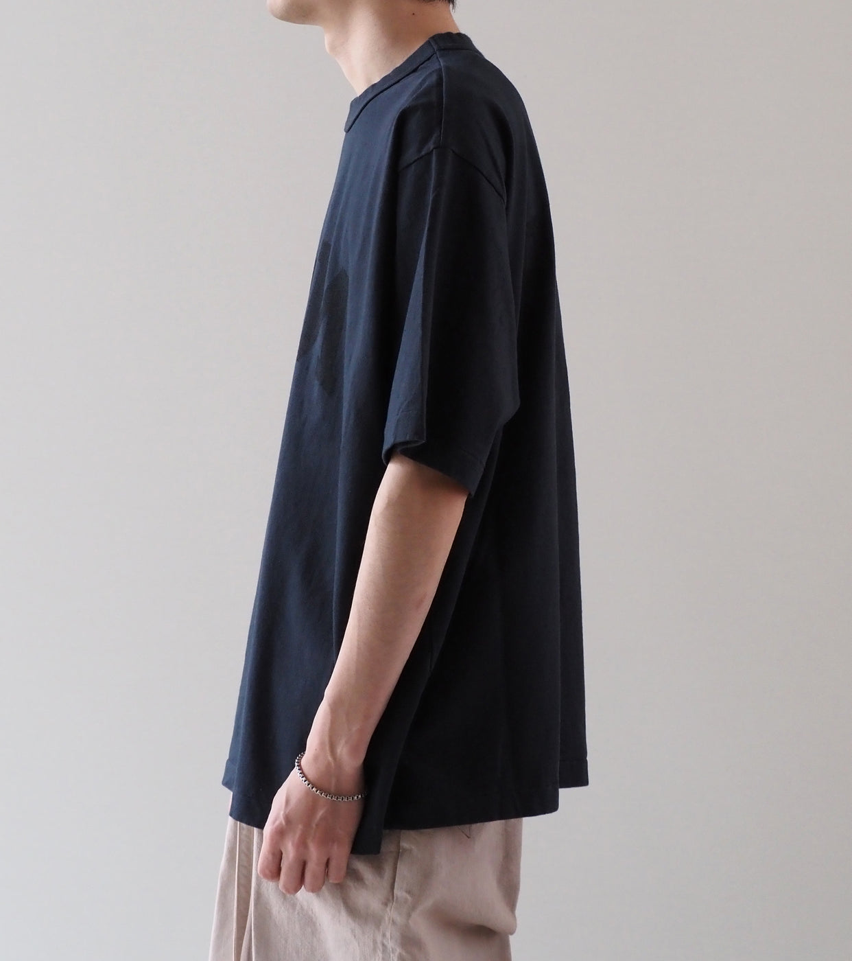 blurhms ROOT STOCK 【NOT-PRINCE】 88/12 プリント ティー ワイド  ,Night Black × Black-PT