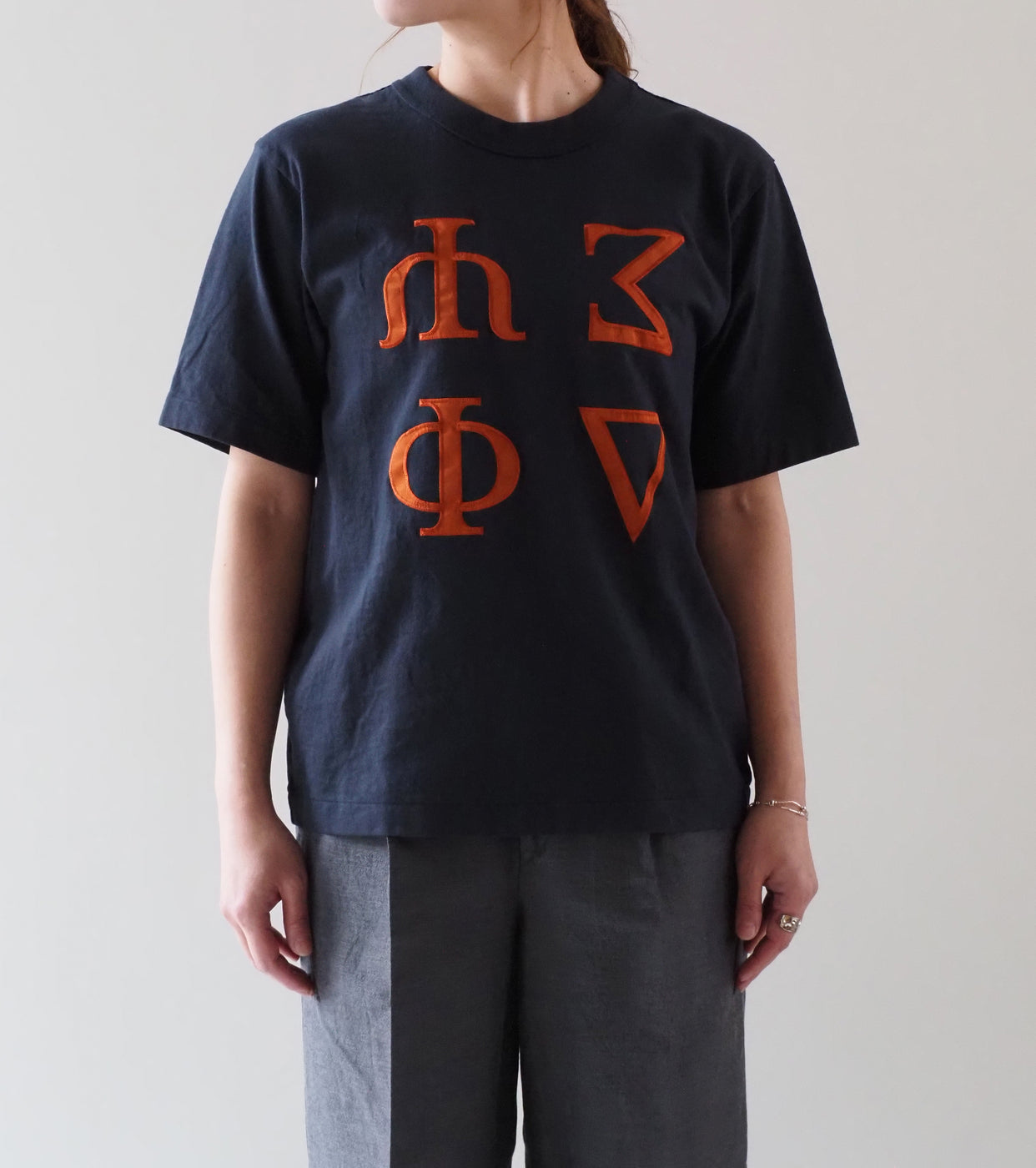 blurhms ROOT STOCK Fictional-Fraternity 88/12 パッチ ティー スタンダード , Night Black × Orange