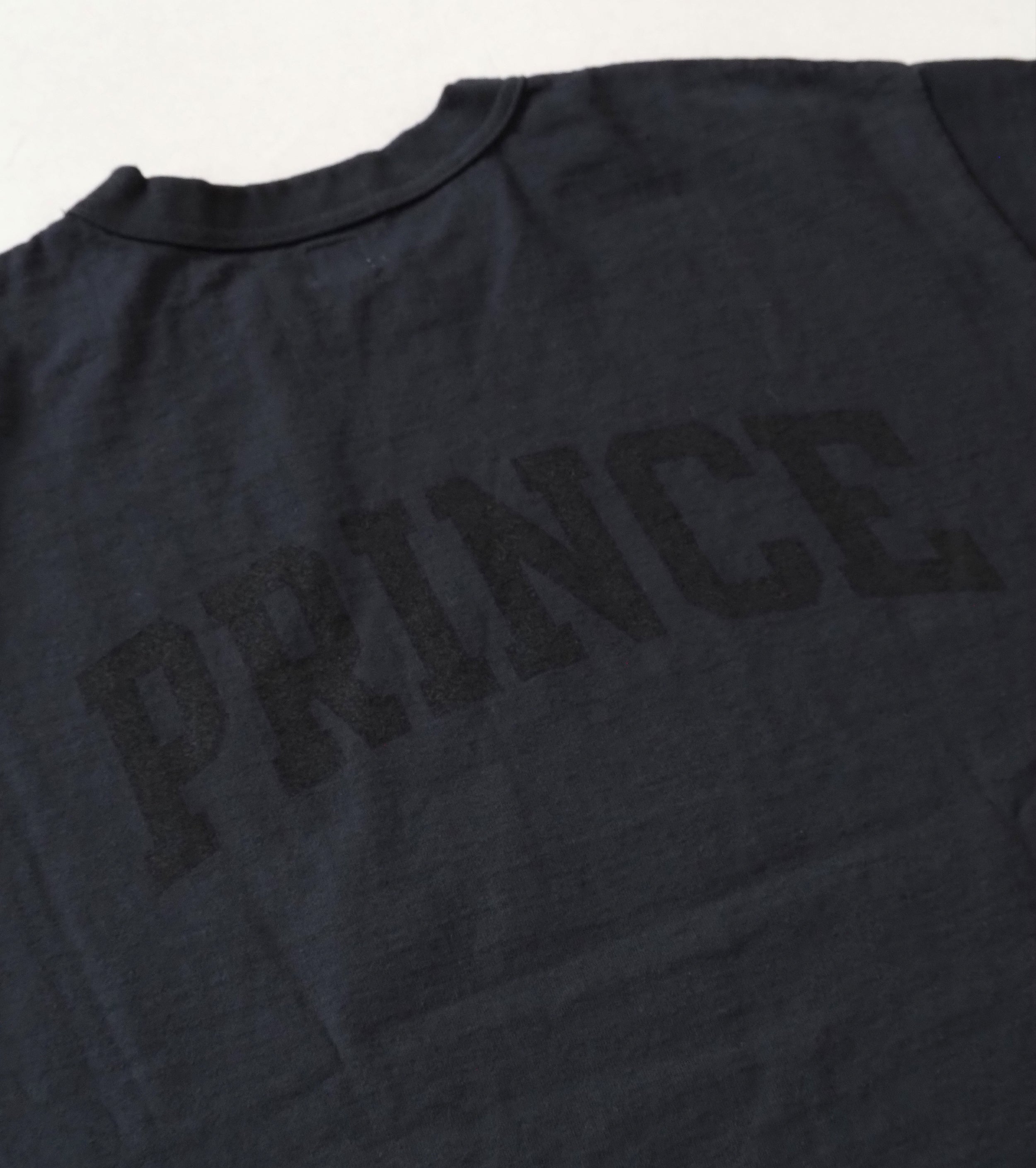 blurhms ROOT STOCK 【NOT-PRINCE】 88/12 プリント ティー ワイド  ,Night Black × Black-PT