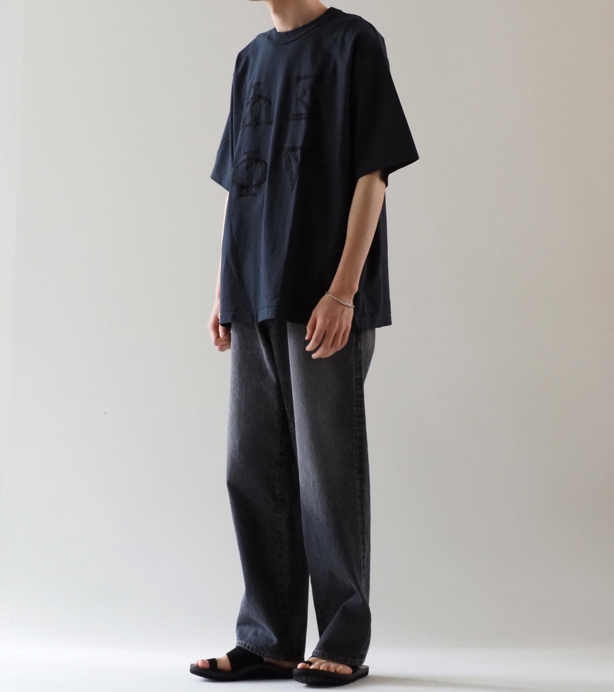 blurhms ROOT STOCK Fictional-Fraternity 88/12 パッチ ティー ワイド , Night Black × Black