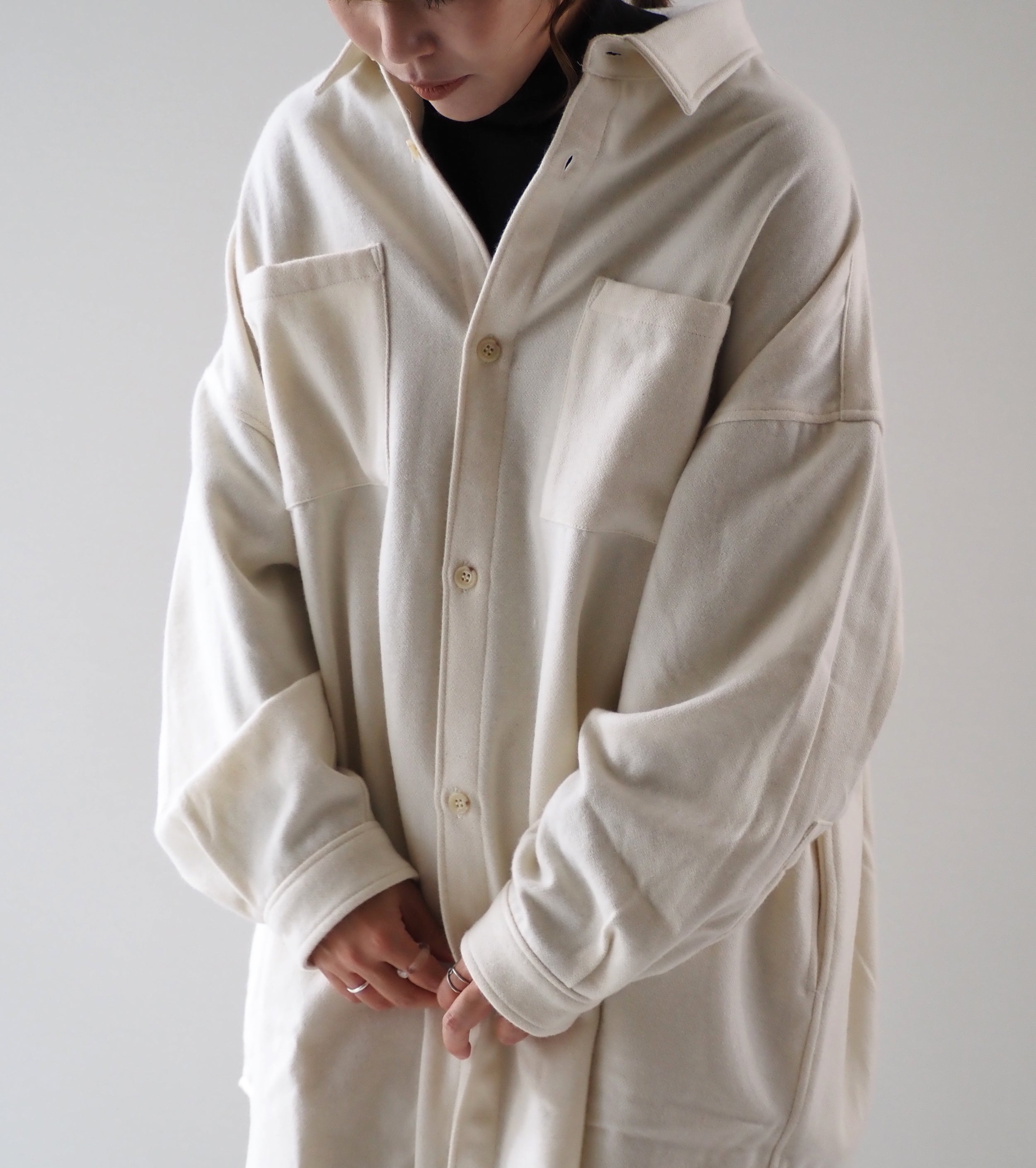 Yarmo メルトン オーバーサイズ シャツ , Off White