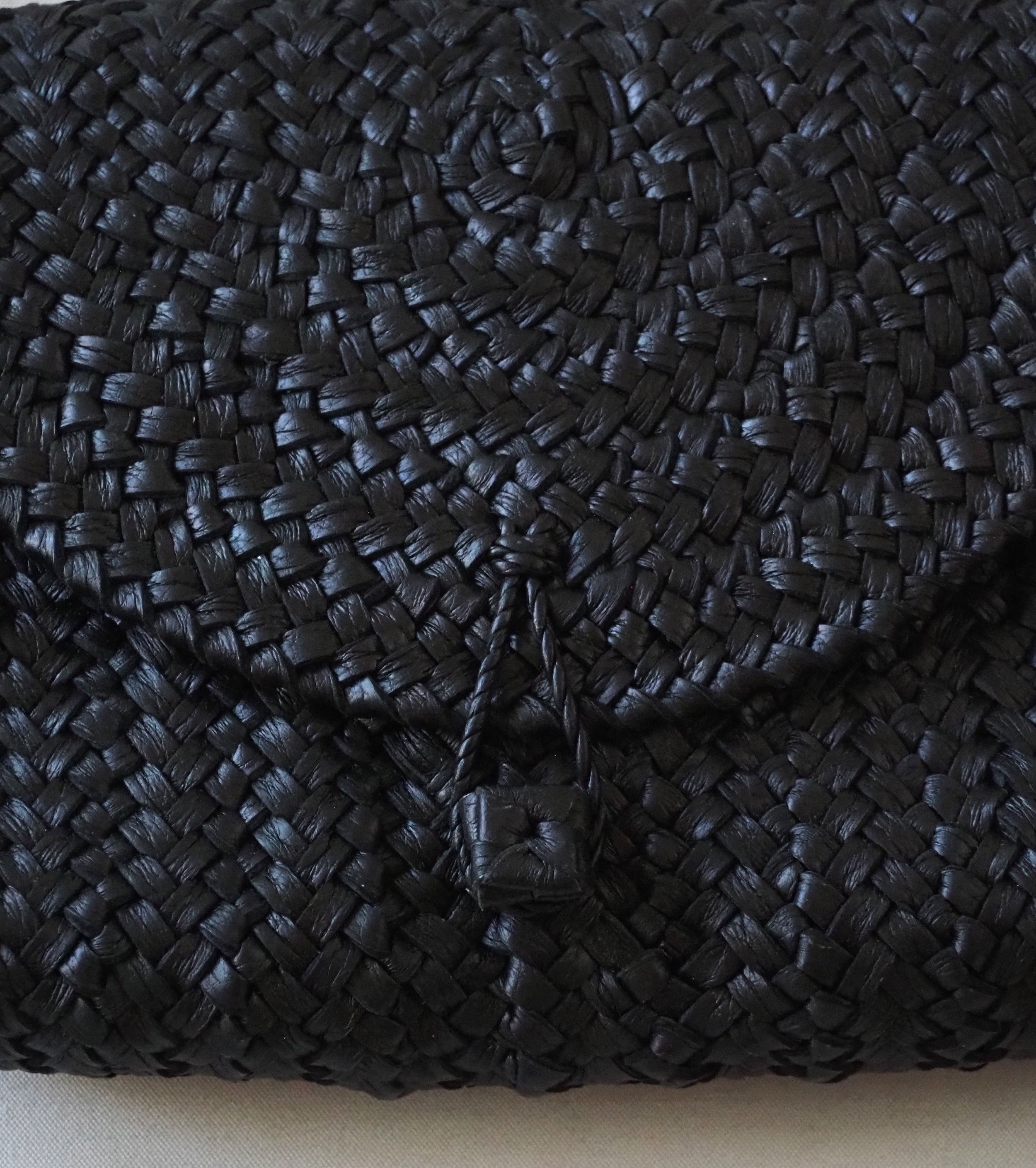 Aeta フラップ ショルダー バスケット , Black