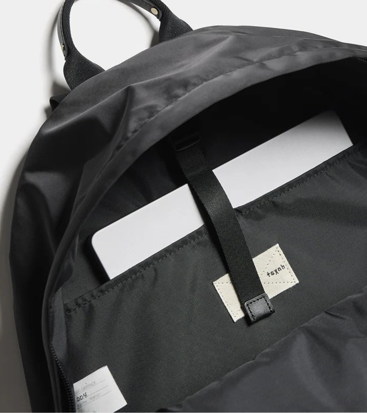 Texnh  クラシック デイパック L / 66NY , Black