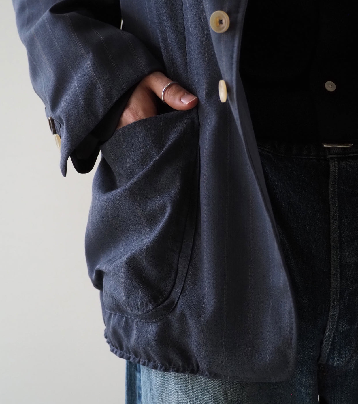 MAATEE & SONS GATHER JACKET"RODIN", Deep Navy Stripe