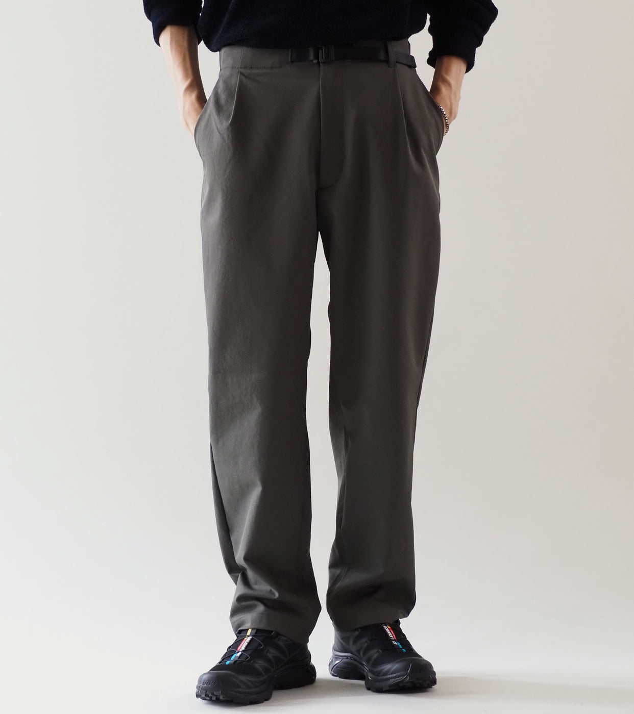 Goldwin One Tuck Tapered Stretch Pants,  Dark Olive