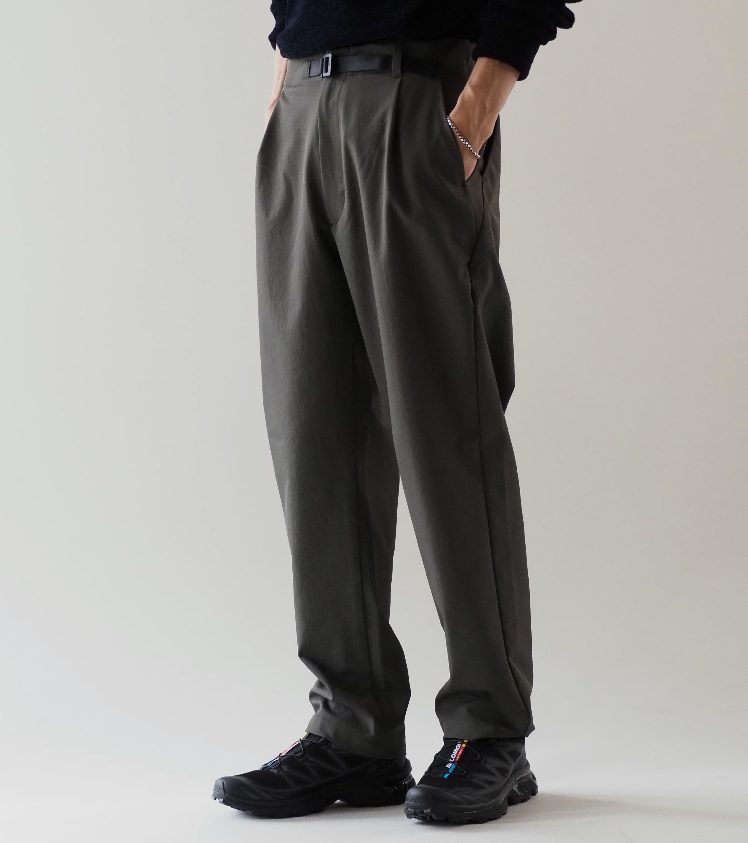 Goldwin One Tuck Tapered Stretch Pants,  Dark Olive