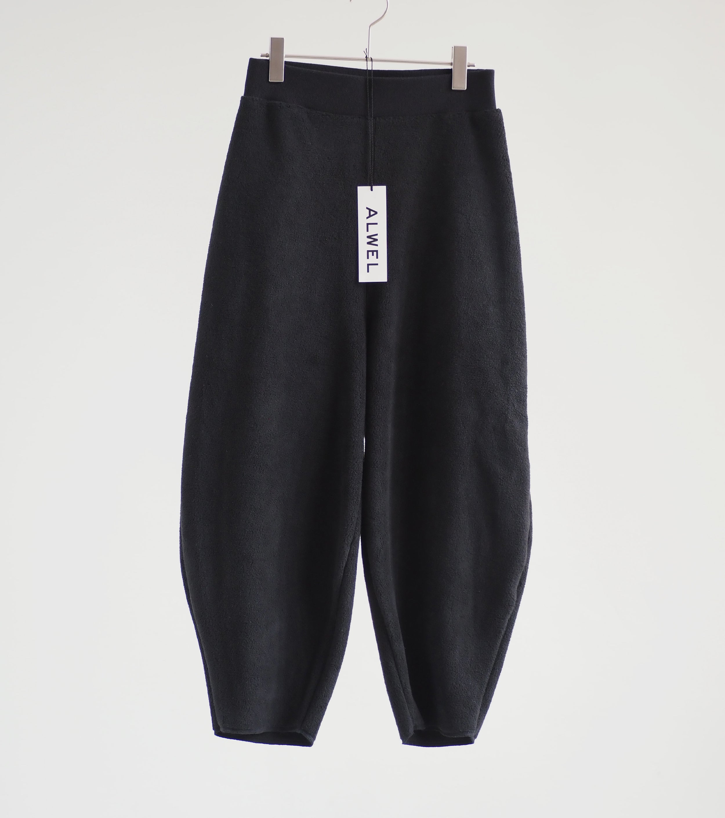 ALWEL FLEECE PEG PANTS,Black