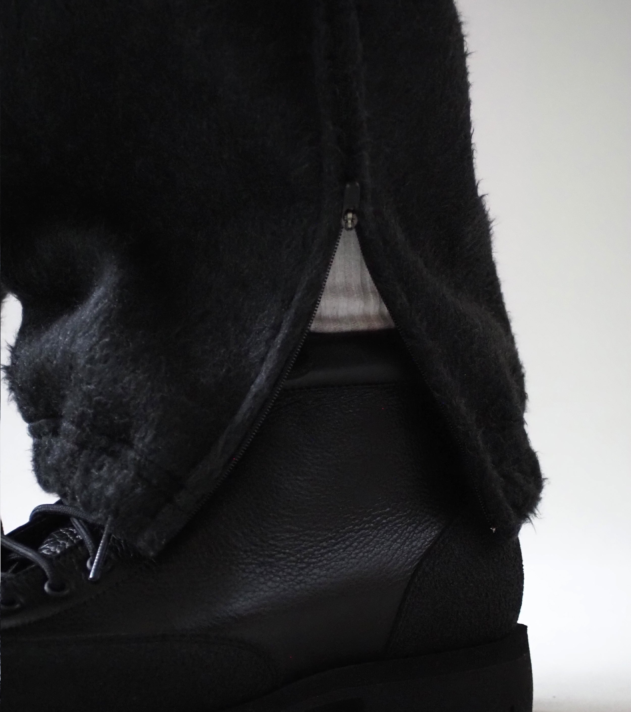 Blurhms Pe/silk Fleece Track Pants, Heather Black