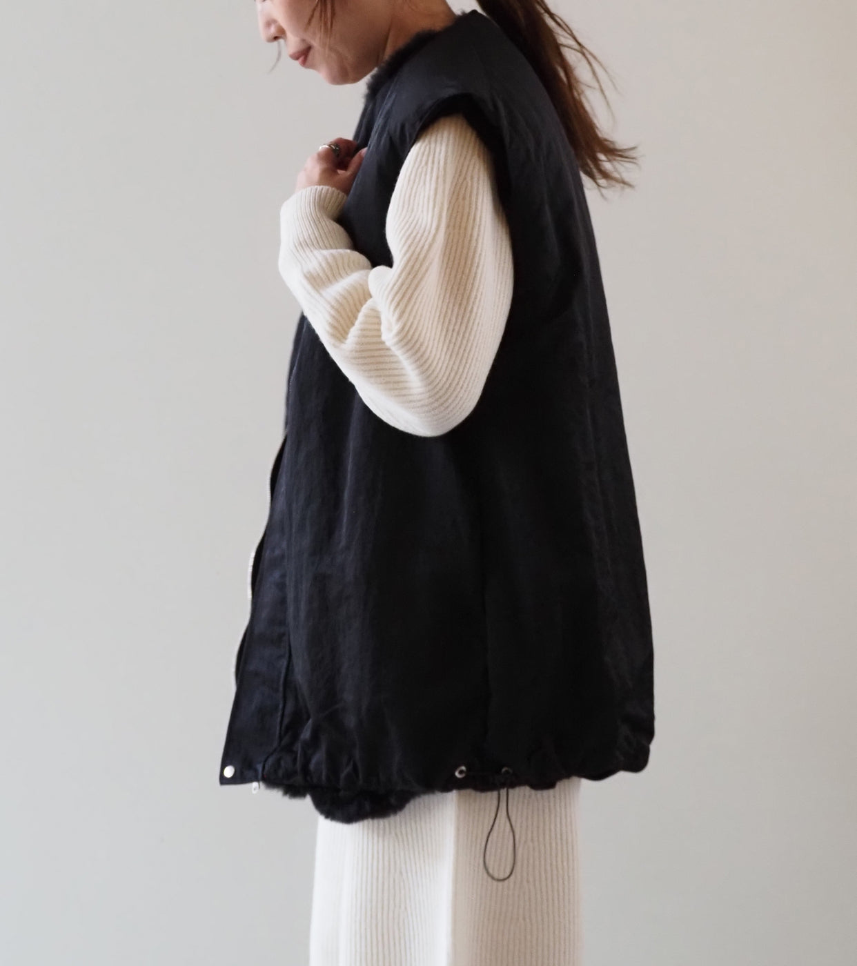 ALWEL  REVERSIBLE SLEEVELESS JACKET  ,Black