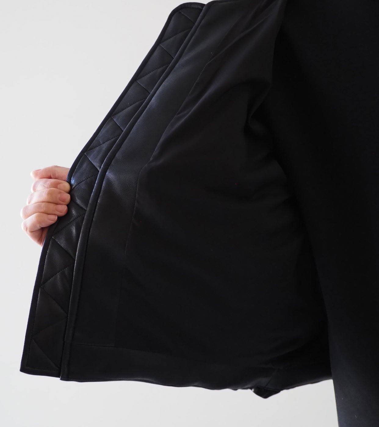 ALWEL フェイク レザー パテッド ボンバー ジャケット , Black