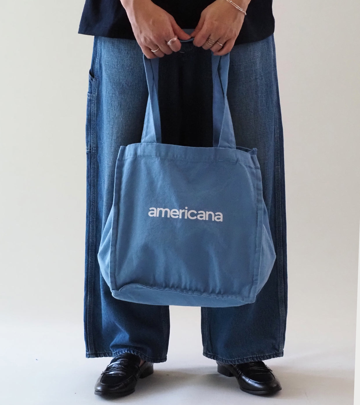 AMERICANA  Cake Tote – Hard Washed , Blue Gray