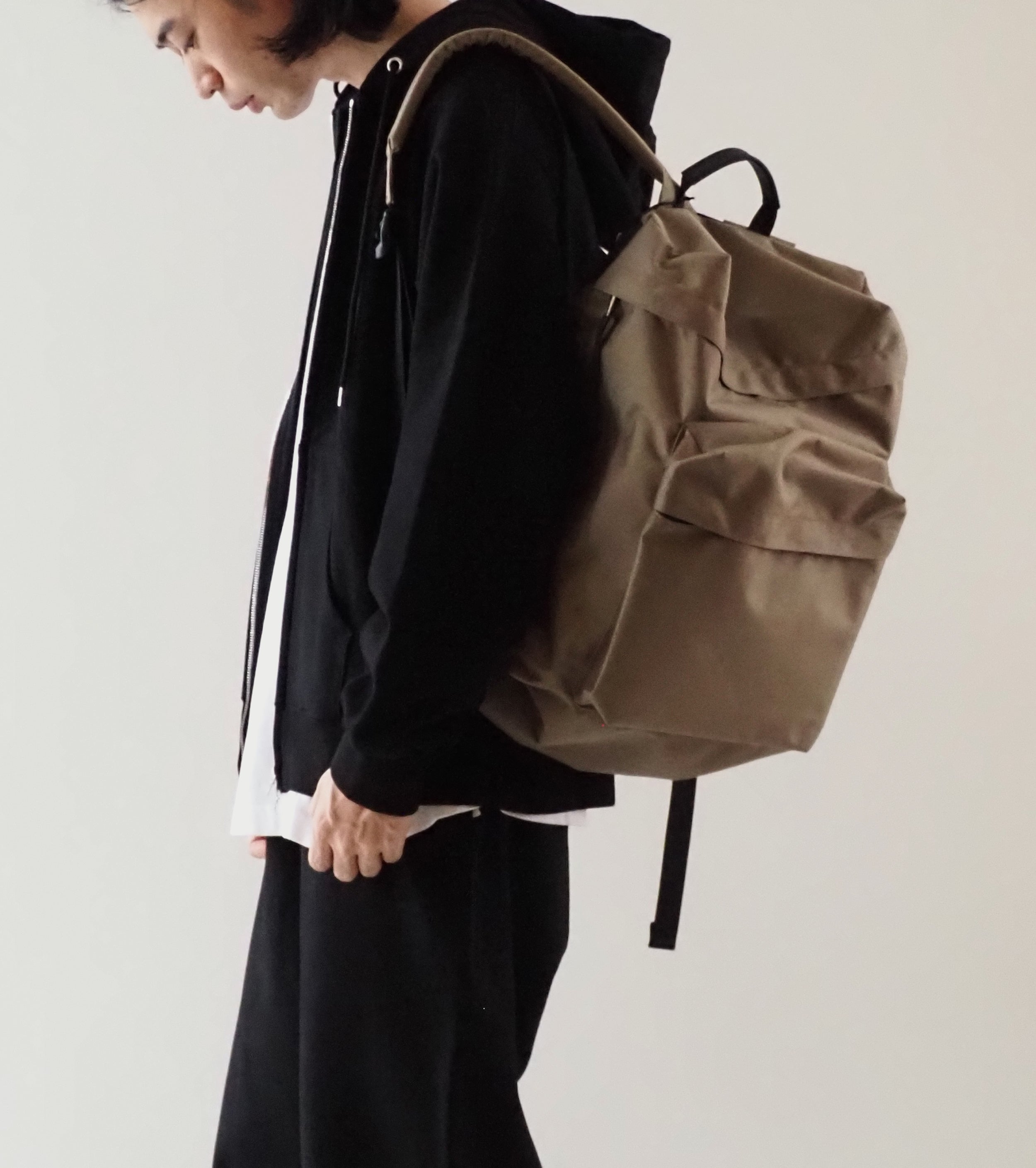 Aeta  バックパック M, Beige