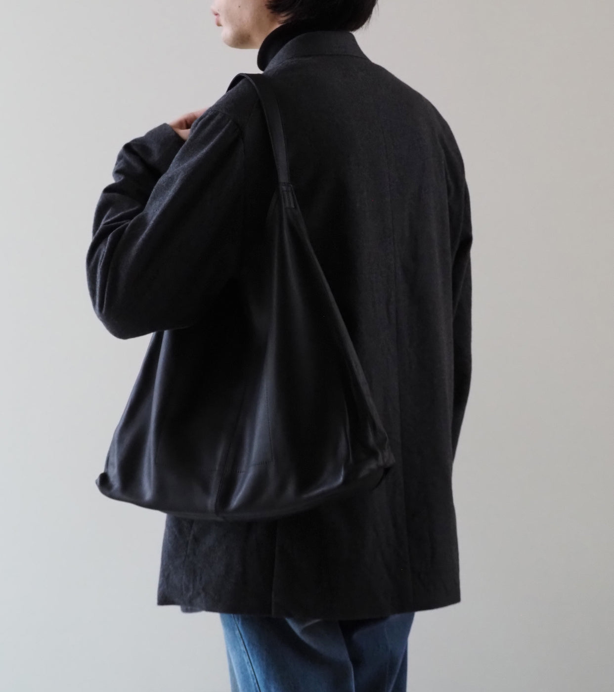 Morphee TRIANGLE SHOULDER : Black