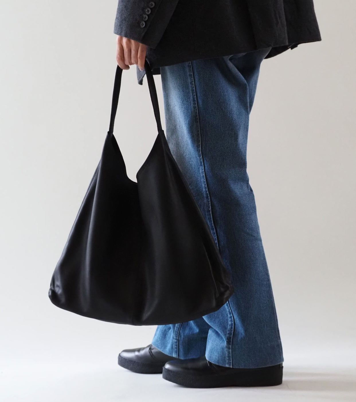 Morphee TRIANGLE SHOULDER : Black