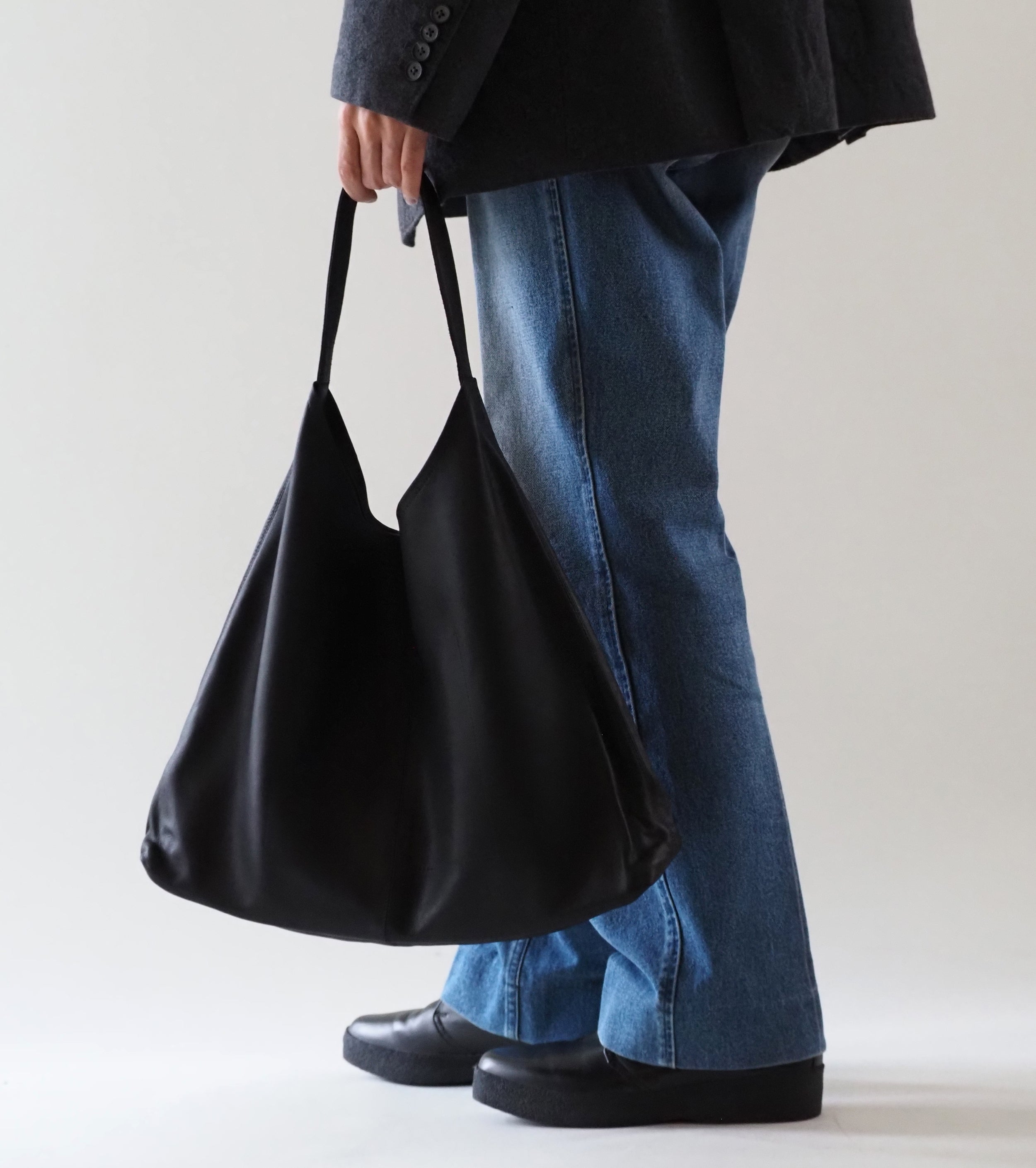 Morphee TRIANGLE SHOULDER : Black