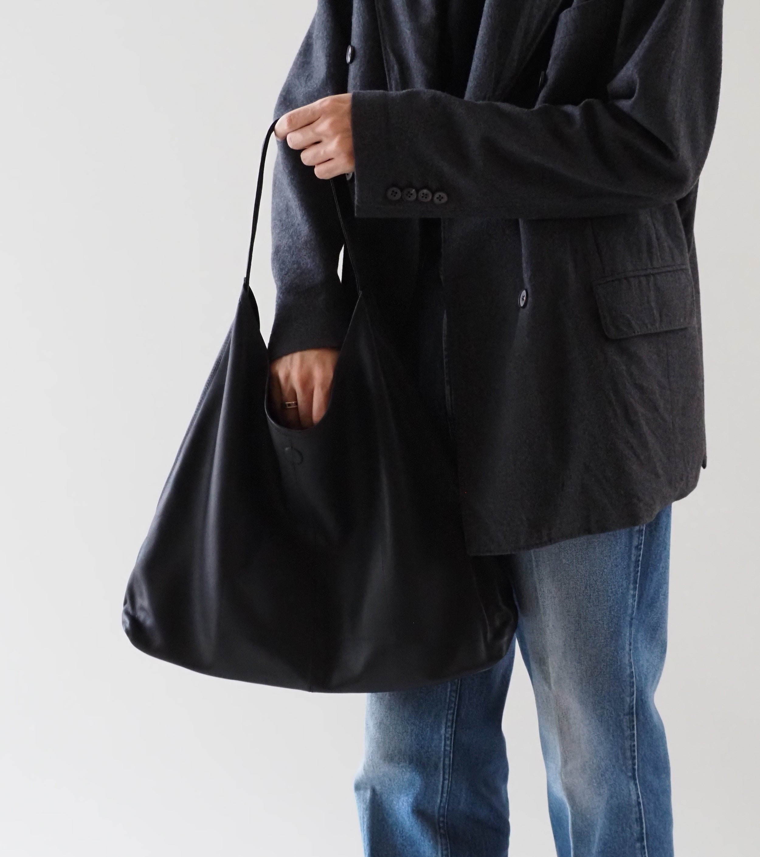 Morphee TRIANGLE SHOULDER : Black