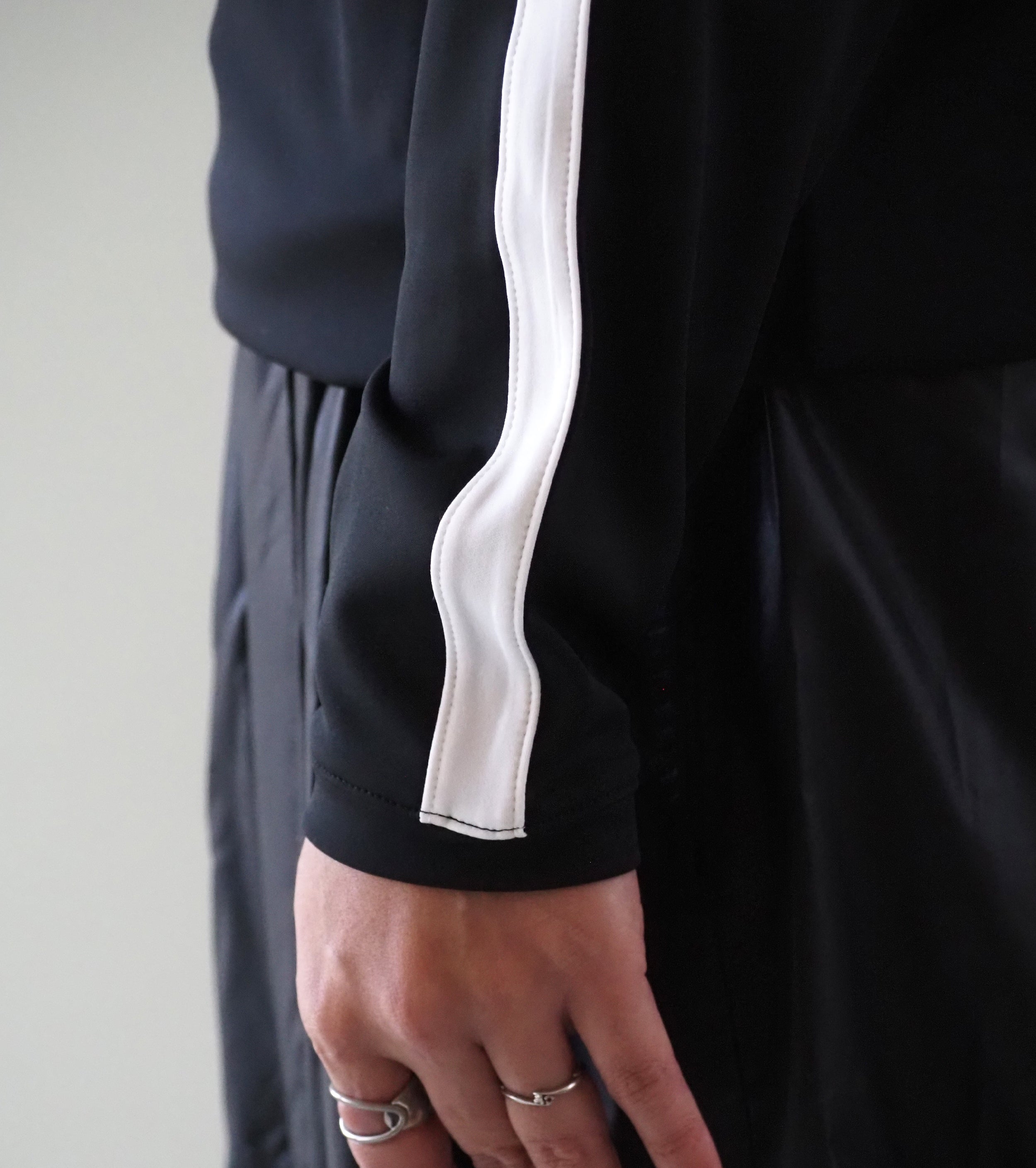 ALWEL HALF ZIP TOP ,  Black × White