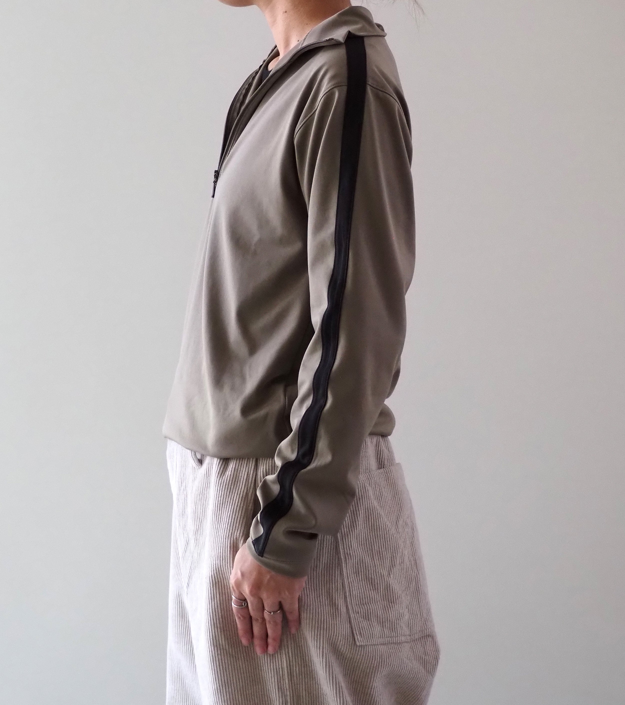 ALWEL ハーフ ジップ トップ , Khaki × Black
