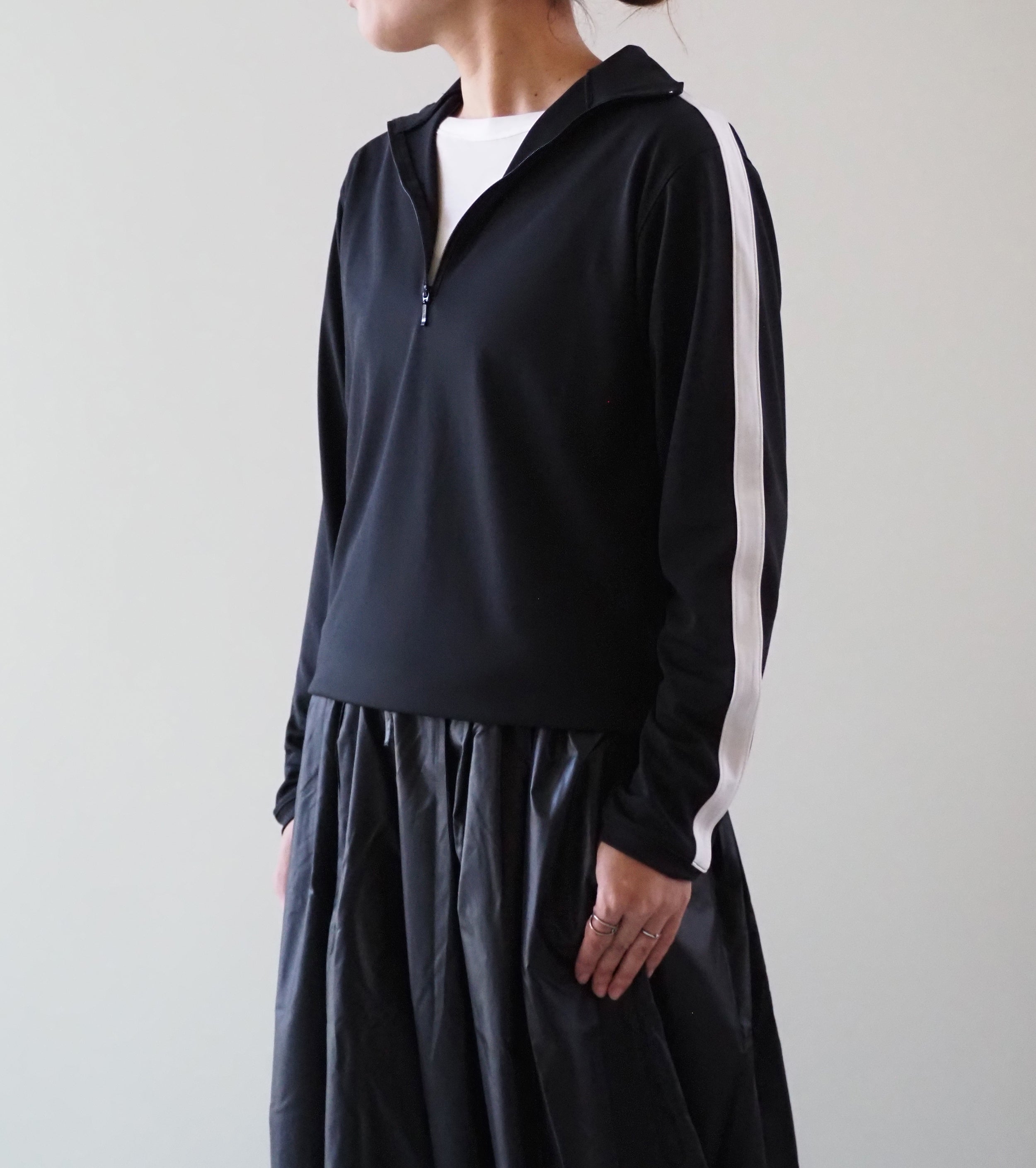 ALWEL HALF ZIP TOP ,  Black × White