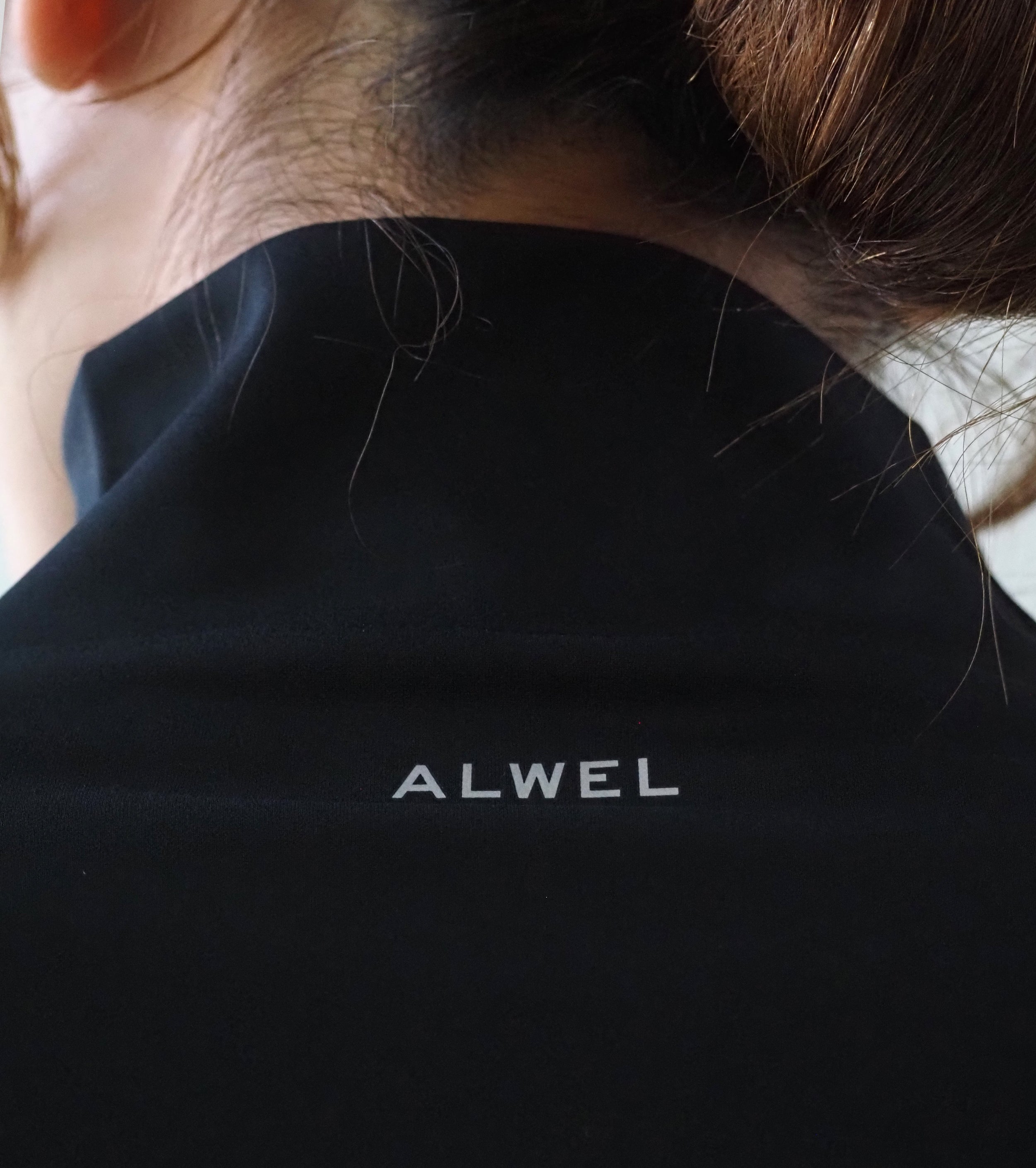 ALWEL HALF ZIP TOP ,  Black × White