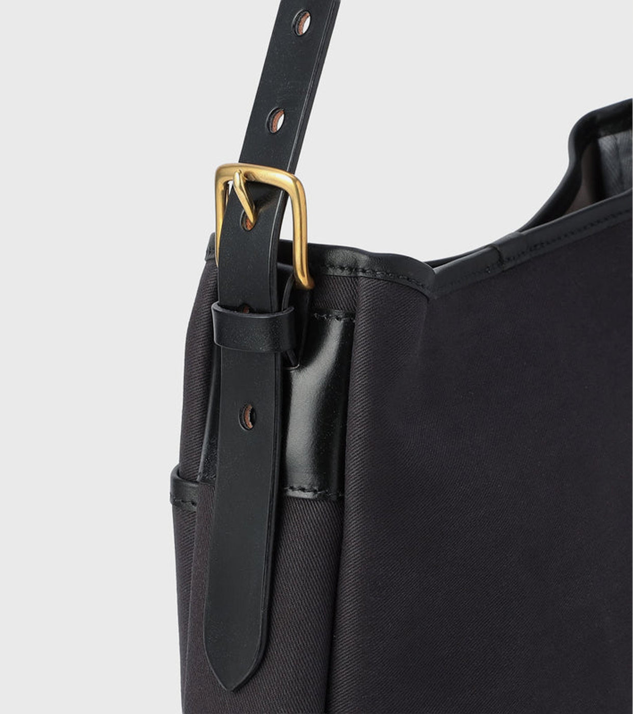 Brady FROSWICK  , Midnight Black