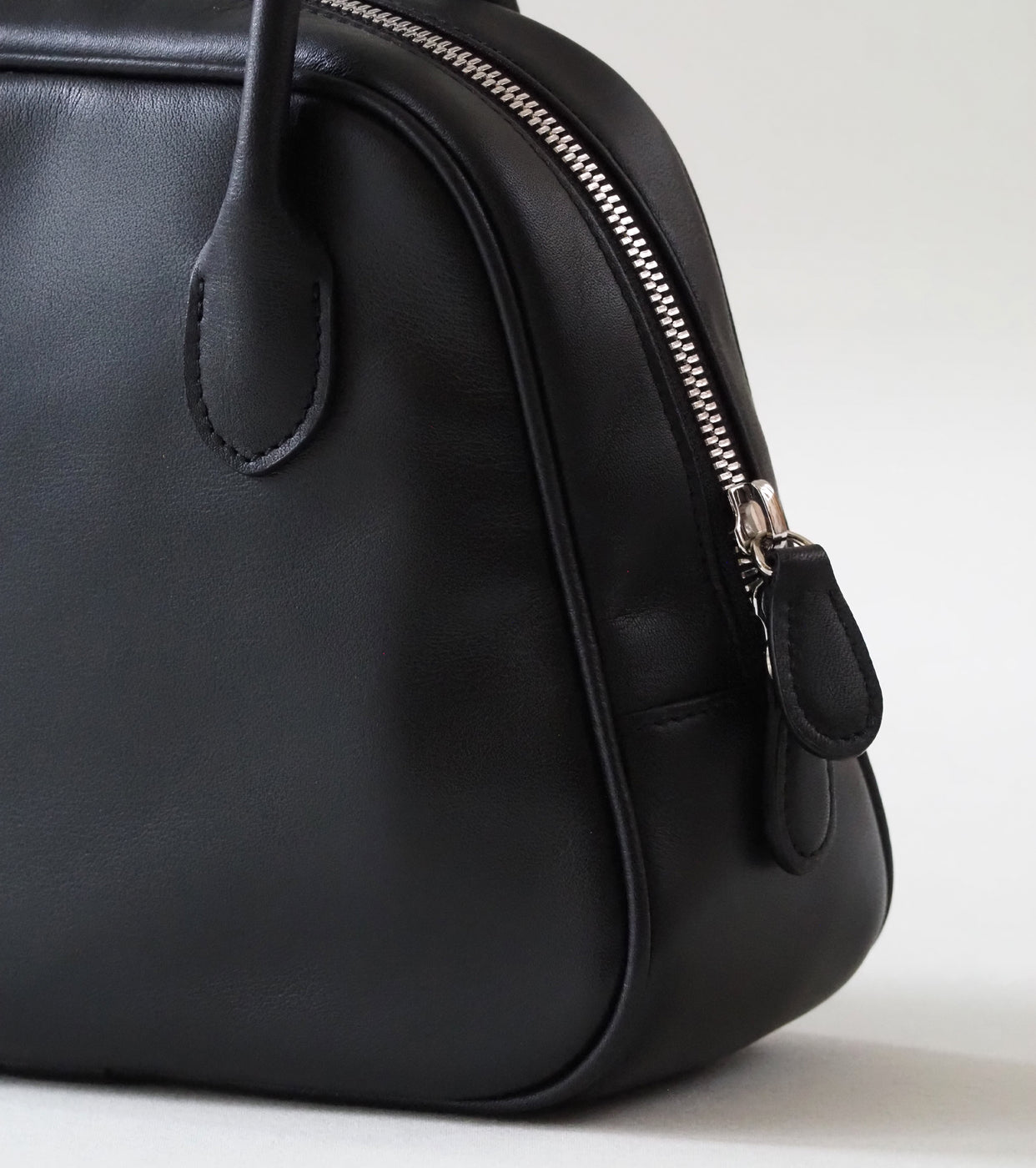 Morphee  SAC À MAIN Zipped Boston Bag , Black