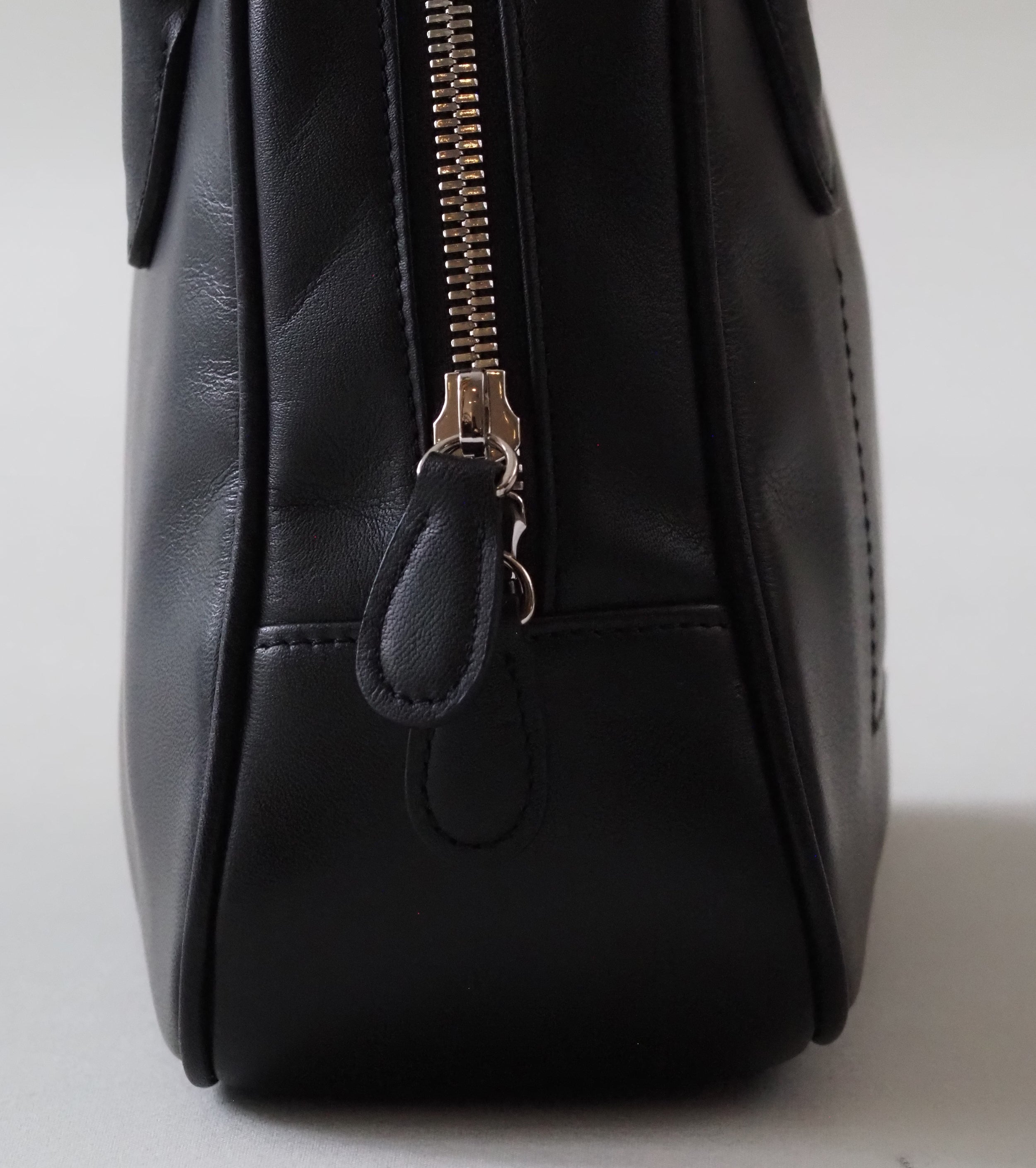 Morphee  SAC À MAIN Zipped Boston Bag , Black