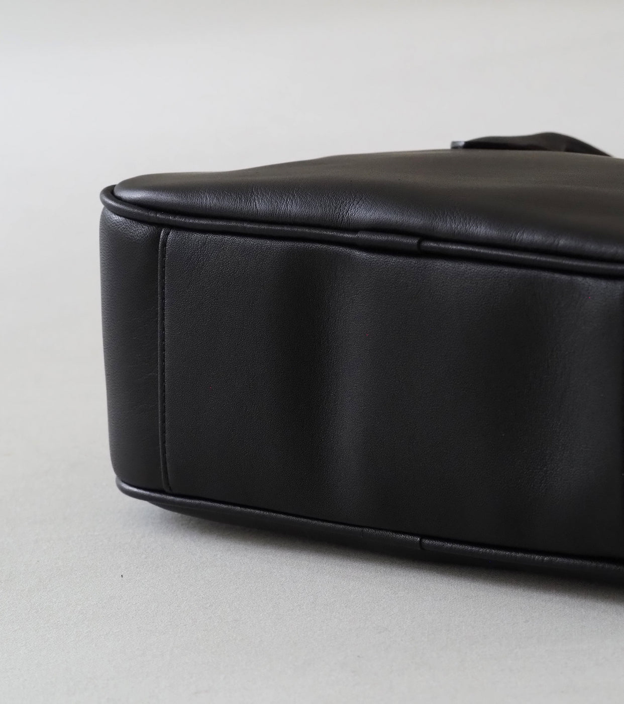 Morphee  SAC À MAIN Zipped Boston Bag , Black