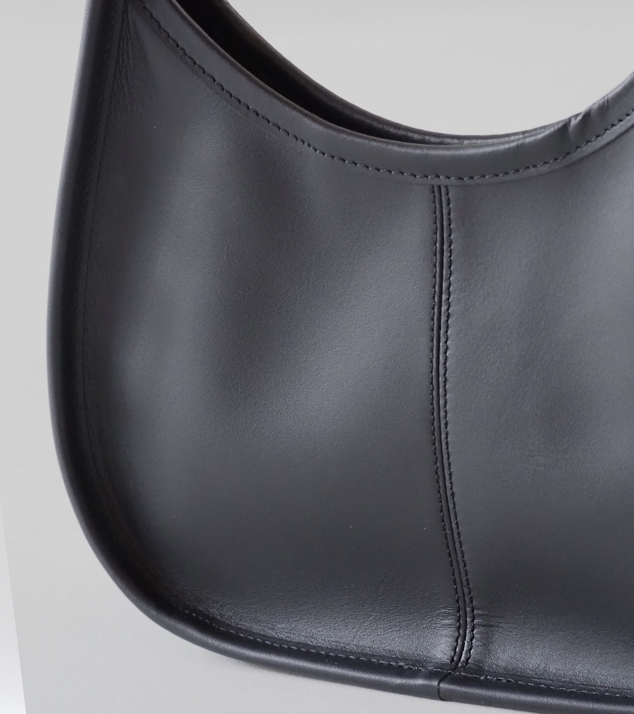 Morphee  SAC À MAIN  Magnetic Shoulder Bag , Black