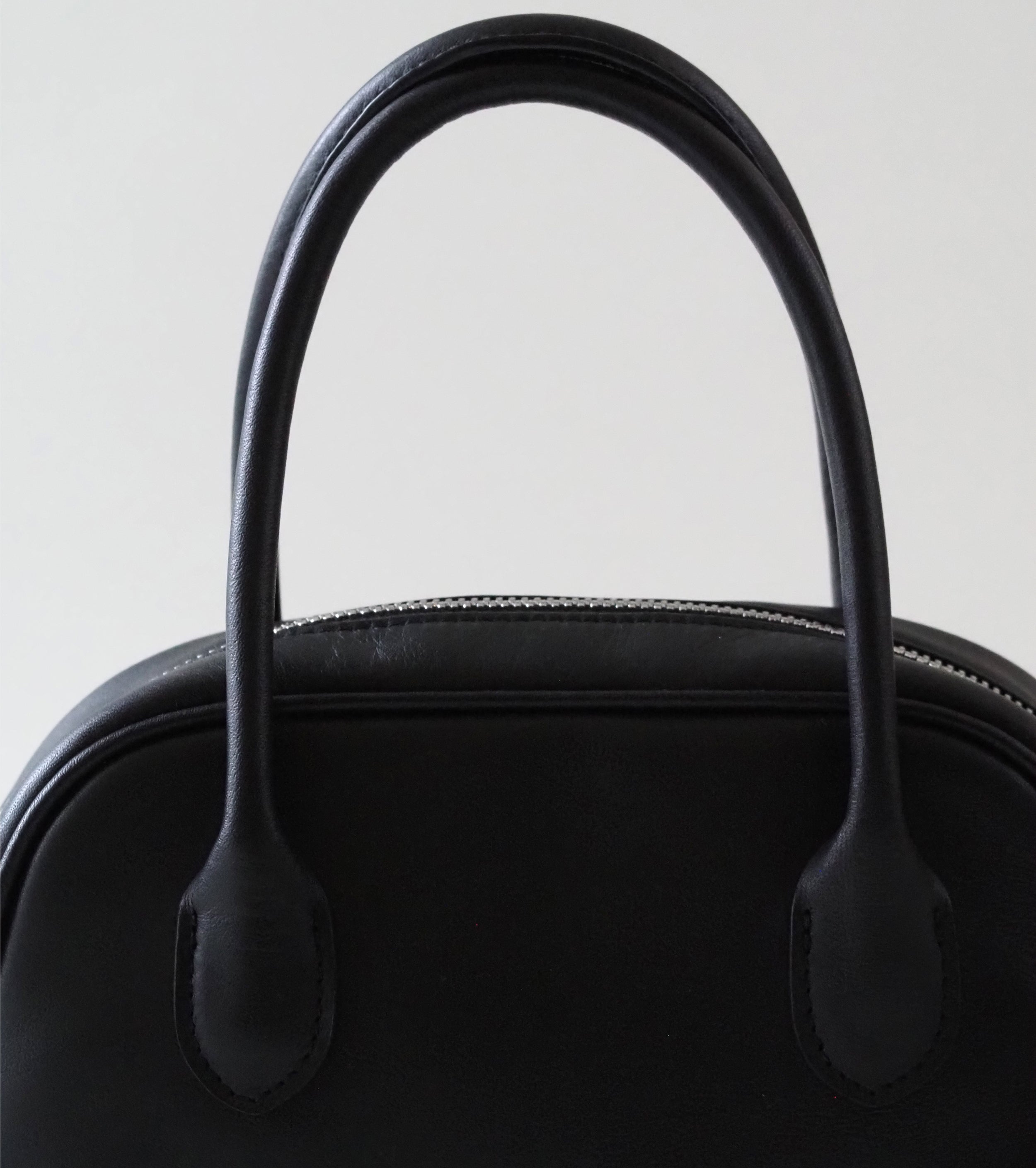 Morphee  SAC À MAIN Zipped Boston Bag , Black