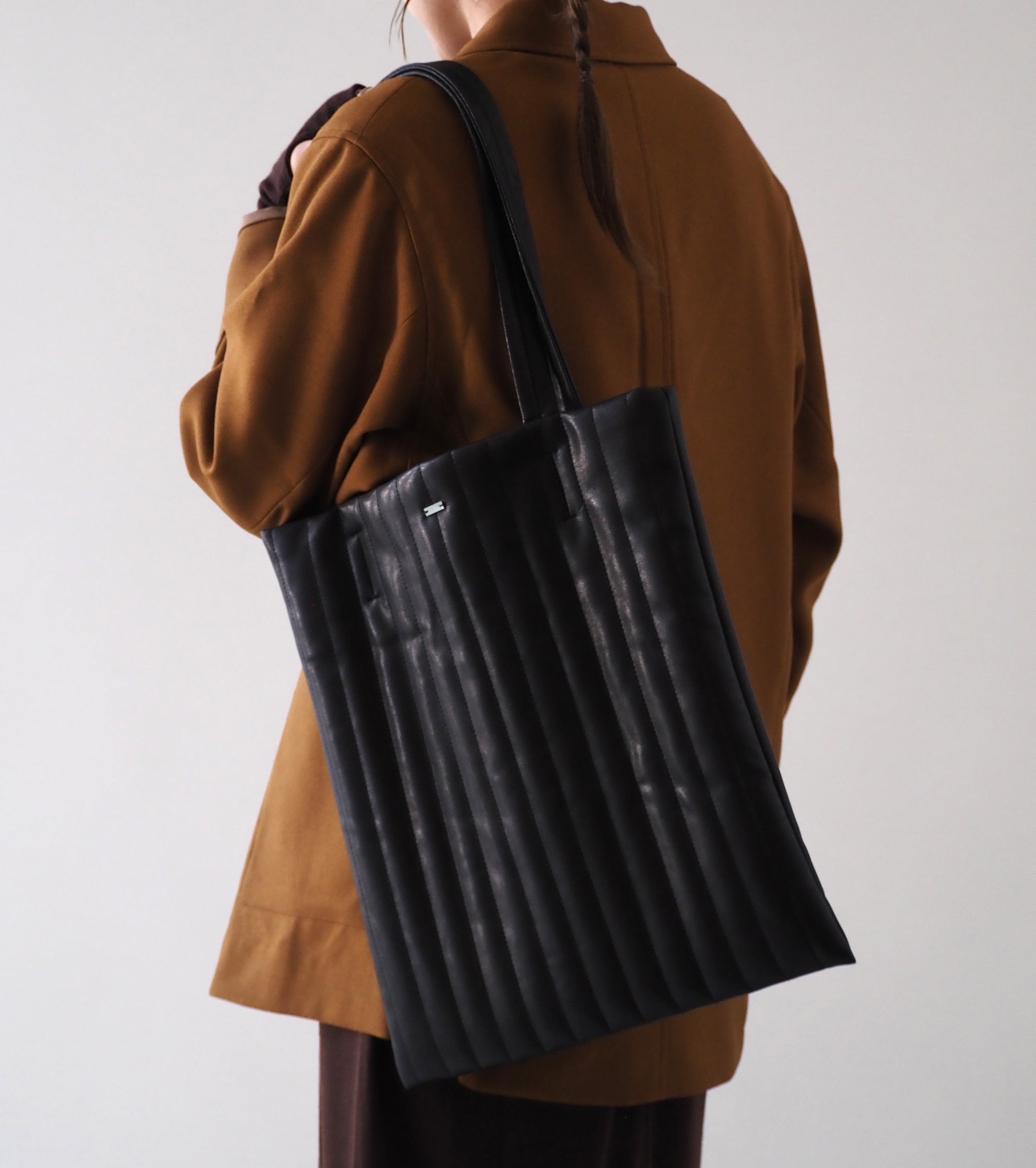 ALWEL FAUX LEATHER PADDED TOTE , Black