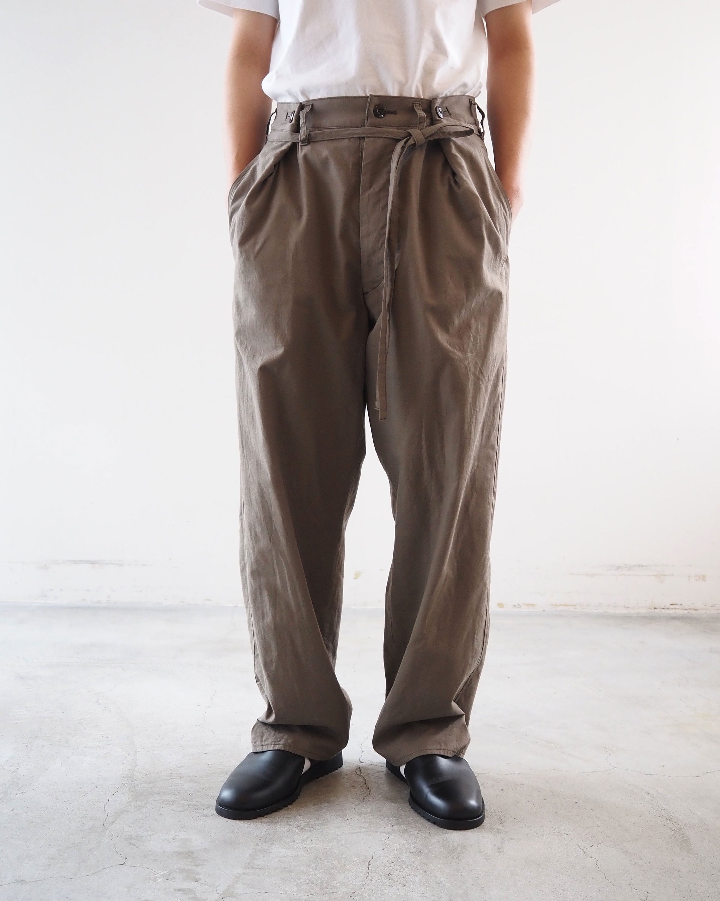 Selvage Twill Button Tuck Easy Pants, Sage