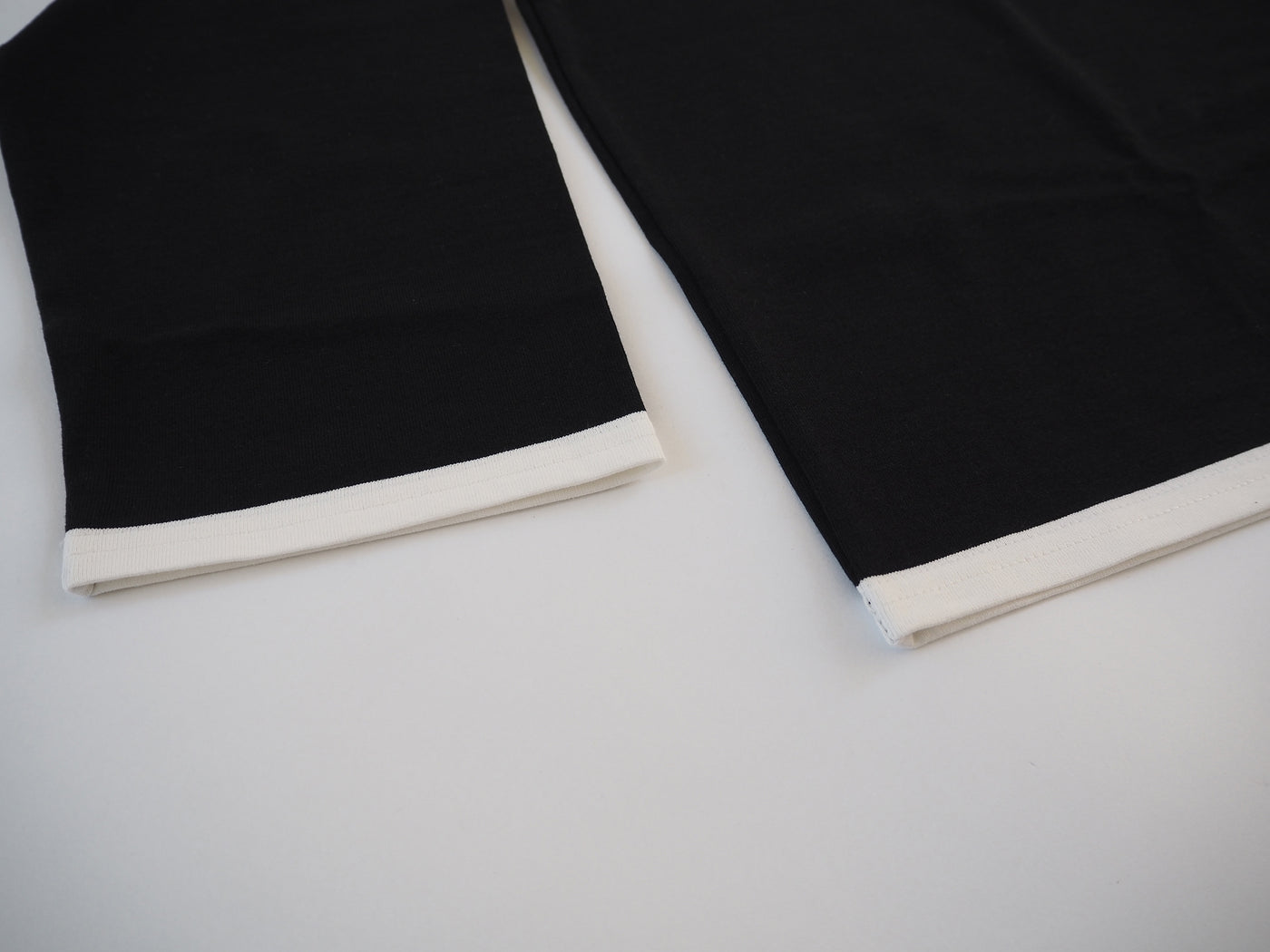 パネルボーダーバスクシャツ, Black × White